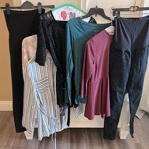 Maternity Clothes 5lbs Lot - 12 items! Size Small